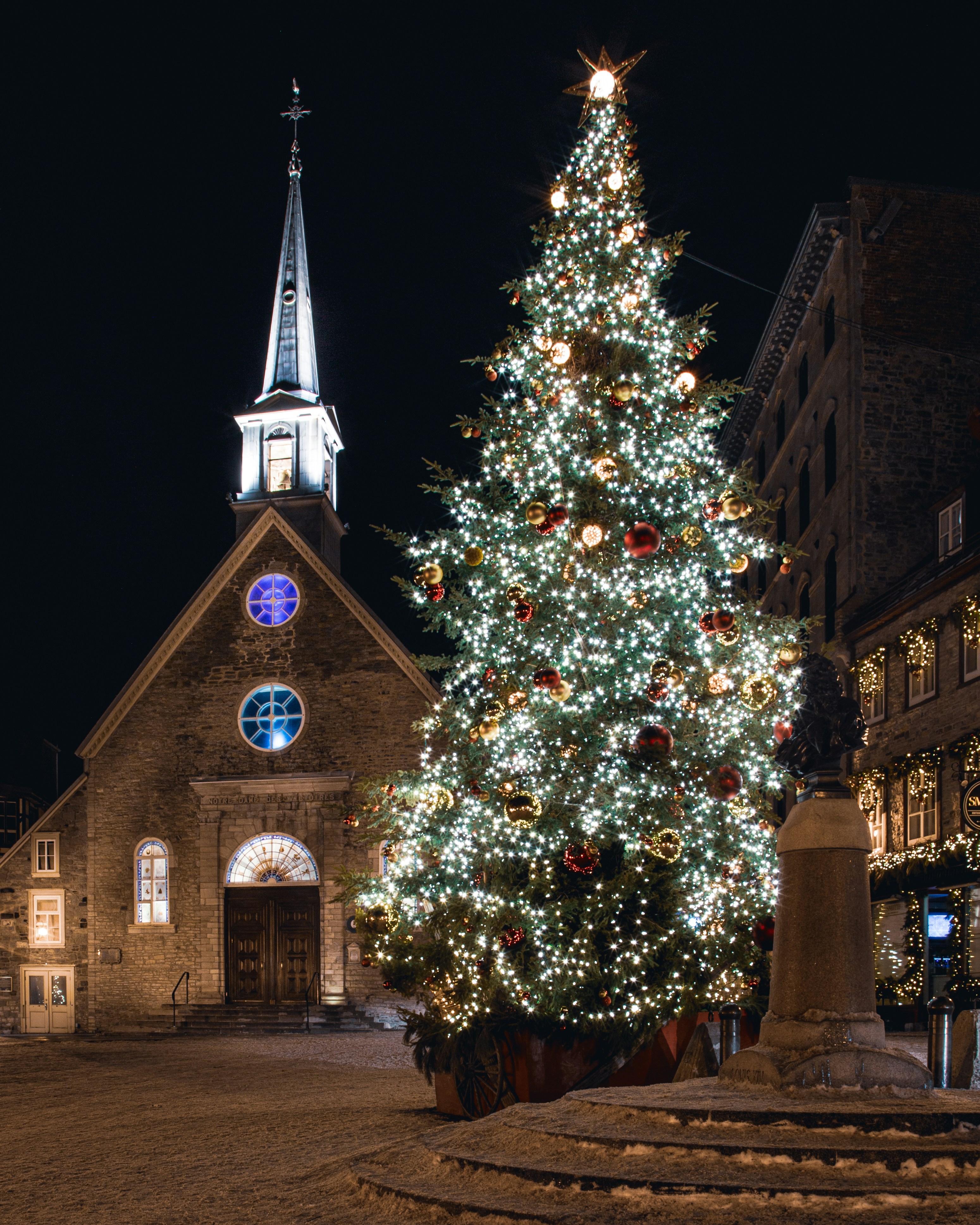 Christmas Markets of Old Quebec at Hôtel Manoir Victoria ~ December 3 – 6, 2026 (4 Days) — photo 1