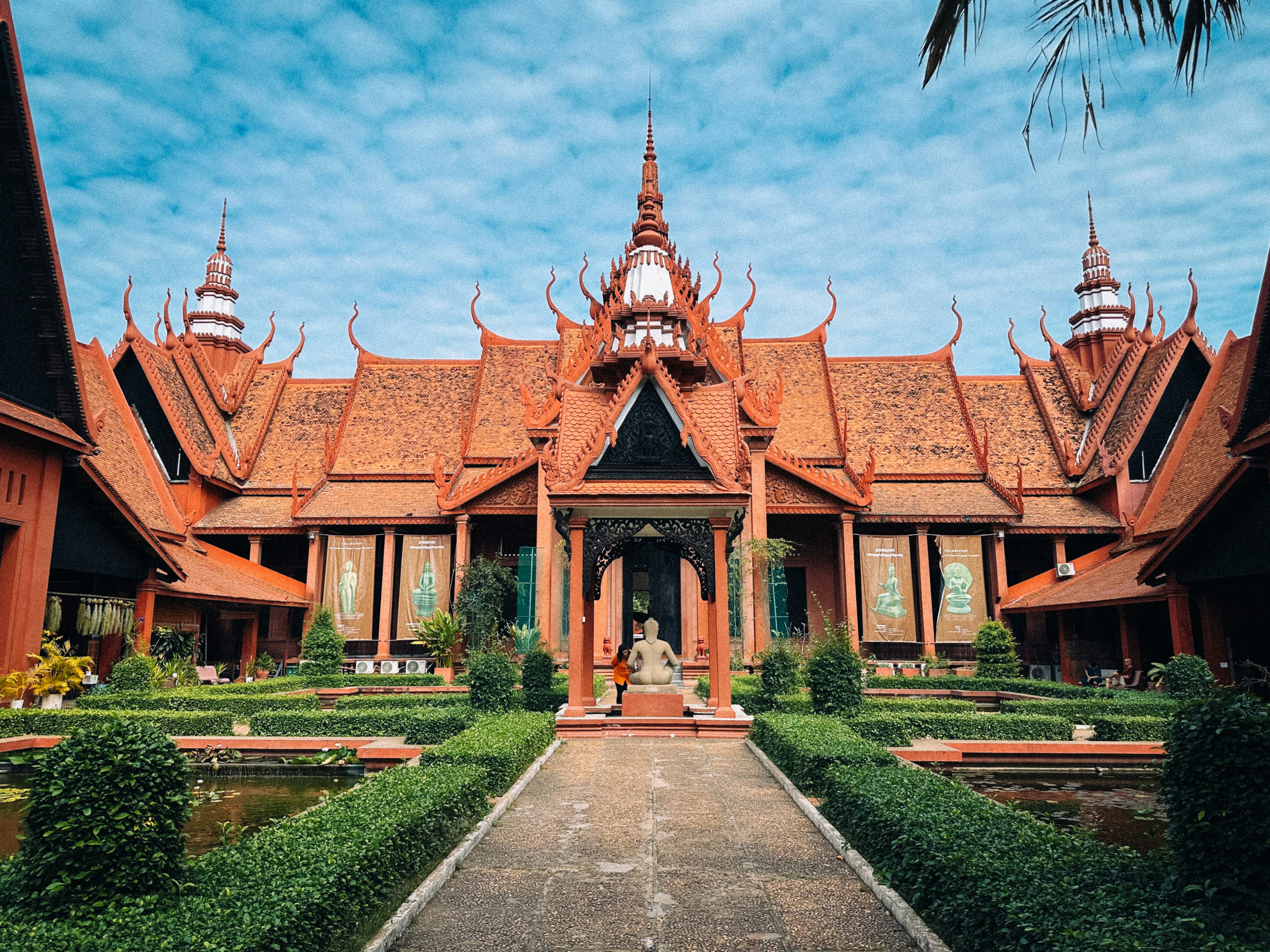 Luxurious Riches of The Mekong - Ho Chi Min City to Siem Reap River Cruise (March 8 - 23, 2028) — photo 2
